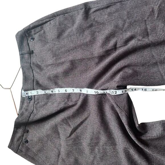 Dress Barn Pants Women's Size 14 gray plaid - Picture 5 of 9
